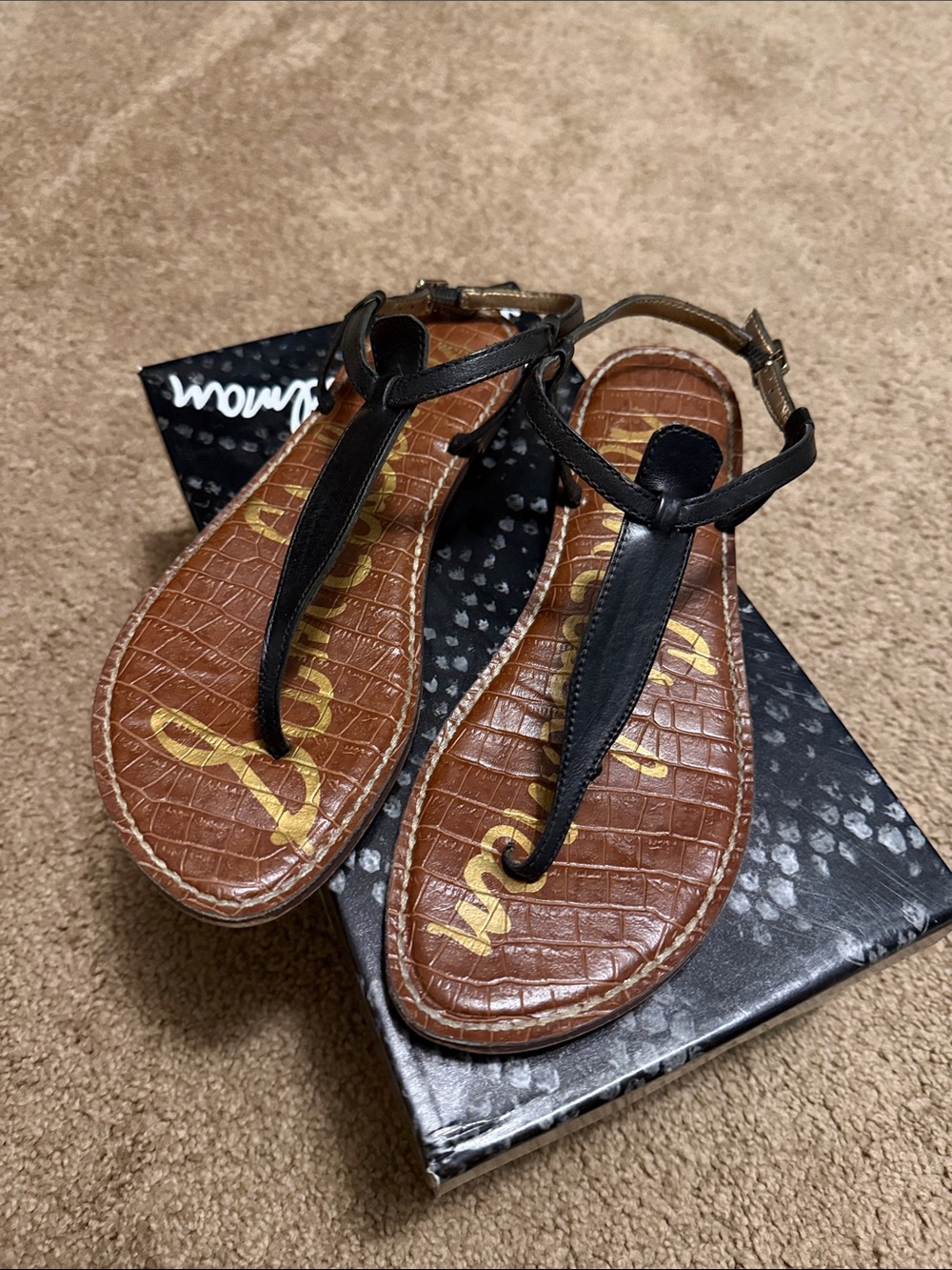 Sam Edelman Black T-Strap Leather Sandals - Women's